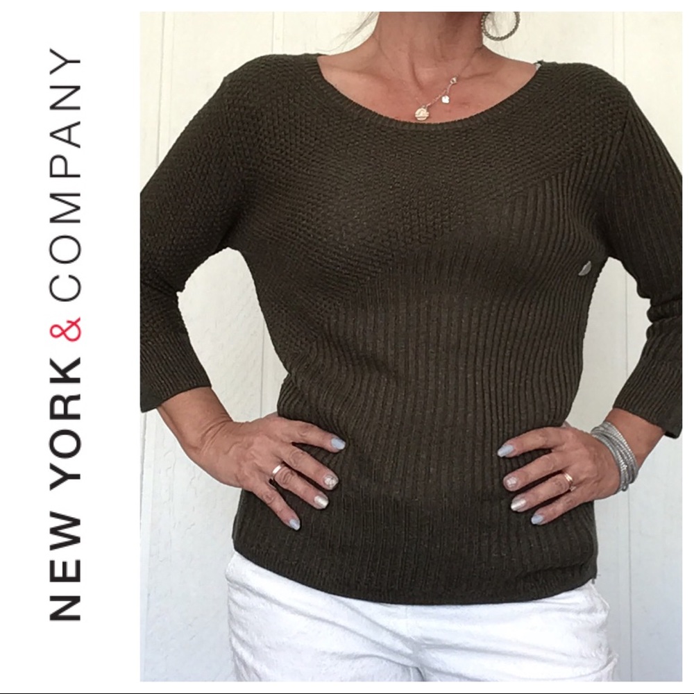 NEW YORK & COMPANY GREEN METALLIC SIDE ZIP SWEATER MEDIUM NWT